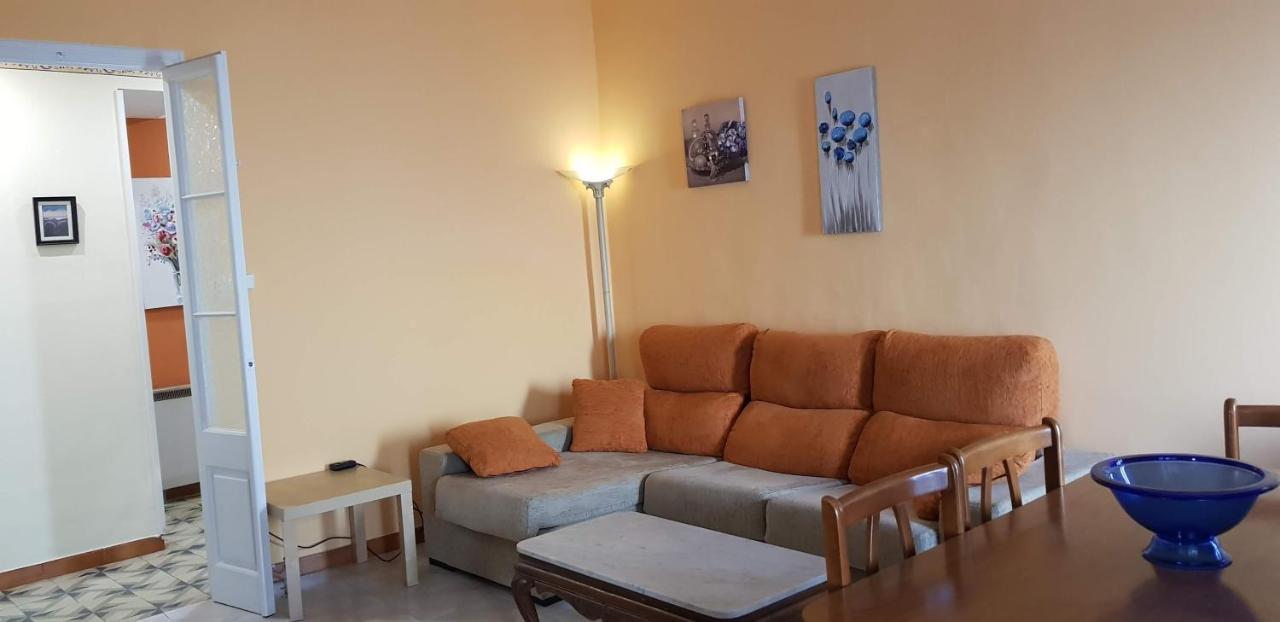 Piso Romantico Y Espacioso Tremp Exterior foto